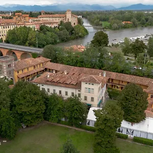 https://villa-maggi-ponti-julia.it-lombardy.com